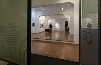 Montaje de la exposición «Group show III part». Inauguración sábado 14 diciembre 2019 12:00h