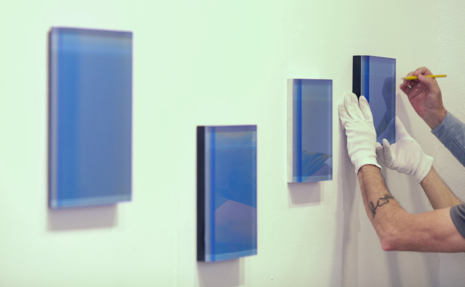 Montaje de la exposición «Quatre estacions» MANOLO BALLESTEROS · NICOLÒ BARAGGIOLI · JOHN MILLEI · JOST MÜNSTER. Art Palma Summer 2024. Inauguración 6 de Junio 19:00h