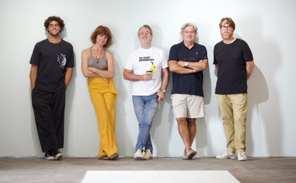 Galería XF en Garaje Son Armadams. Montaje de la exposición «Transformacions, somnis i metamorfosi» DIS BERLIN · JOAN BONNEMAISON · TOMÁS PIZÁ · AVELINO SALA · OSCAR SECO · CONCHA VIDAL. Nit de l’Art 2024. Inauguración 17 de septiembre de 18:00 a 22:00 h.