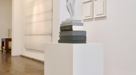 AN OCEAN OF WHITENESS – ELENA BAJO · NICOLÒ BARAGGIOLI · LAWRENCE CARROLL · MARÍA EDWARDS · FRANK GERRITZ · JOSEPH HEER · PEP LLAMBIAS · AVELINO SALA · MATHIJS SIEMENS AN OCEAN OF WHITENESS – ELENA BAJO · NICOLÒ BARAGGIOLI · LAWRENCE CARROLL · MARÍA EDWARDS · FRANK GERRITZ · JOSEPH HEER · PEP LLAMBIAS · AVELINO SALA · MATHIJS SIEMENS